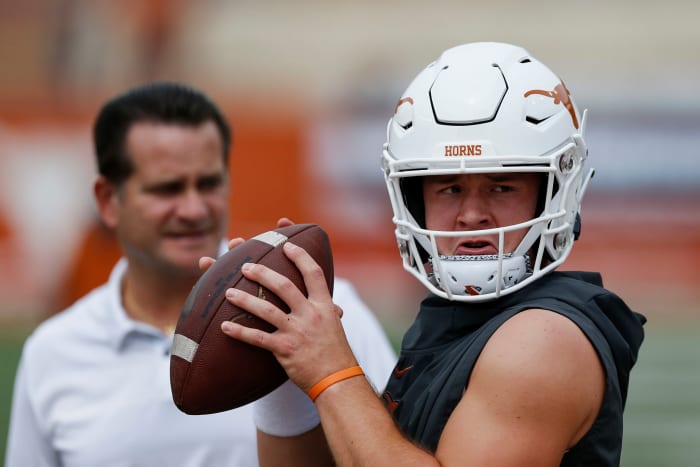 Sam Ehlinger and Texas offensive coordinator Tim Beck.