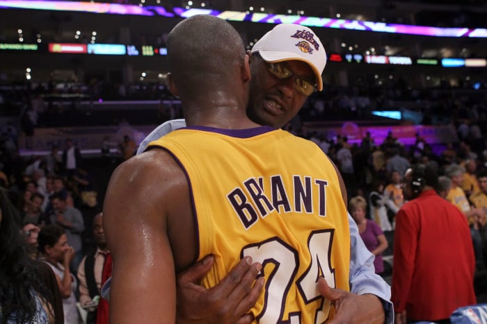 Kobe Bryant's Father Joe Has Passed Away At 69 - The Spun