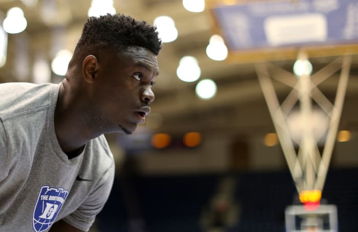 duke star freshman zion williamson warms up against unc