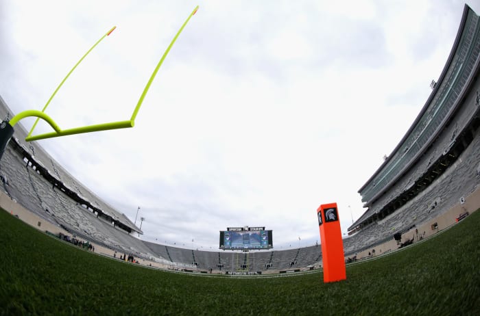 A general view of the field before the game between the Oregon Ducks and Michigan State Spartans.