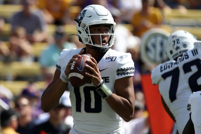Jordan Love playing against LSU.