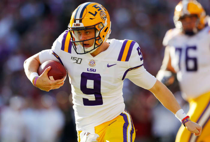 Joe Burrow runs in the first half against Alabama on Saturday, Nov. 9.