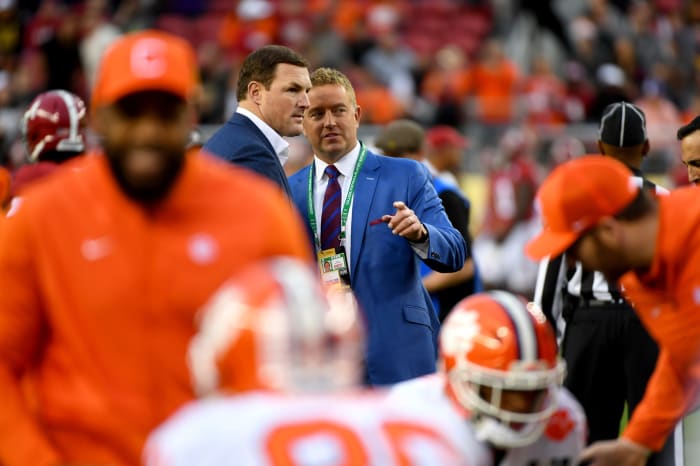 Kirk Herbstreit watches Clemson football warm up.