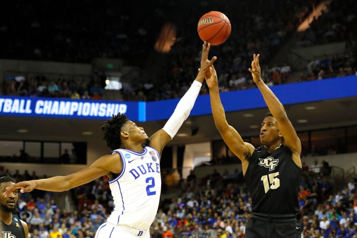 ucf star aubrey dawkins plays against duke