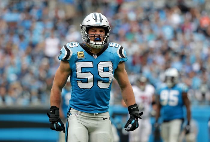 Luke Kuechly playing for the Carolina Panthers.