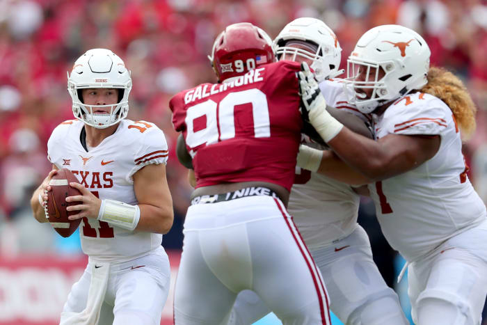 Sam Ehlinger in the pocket for Texas.