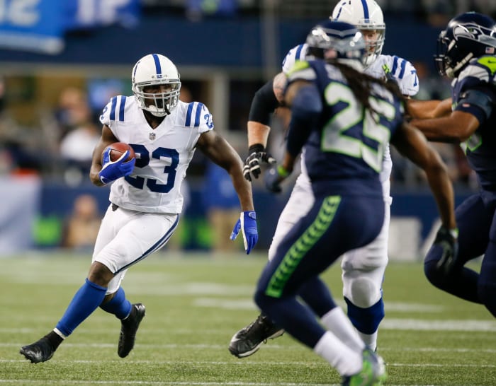 Frank Gore runs the ball for the Bills vs. the Seahawks.