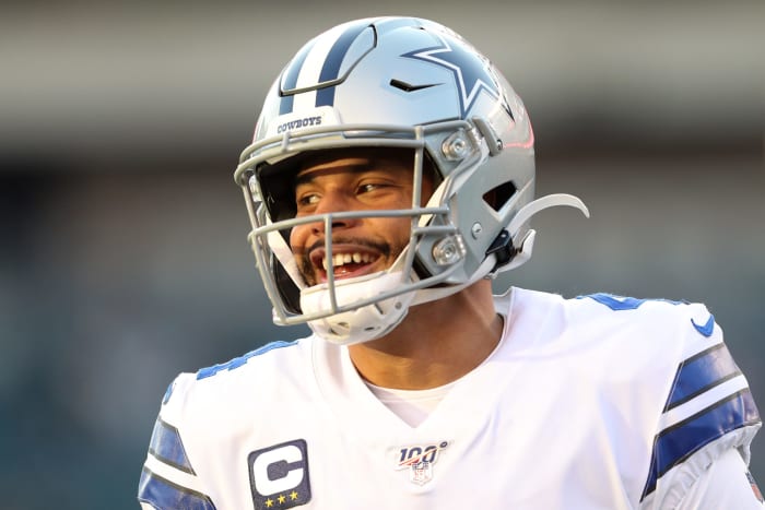 Dallas Cowboys quarterback Dak Prescott before the Eagles game.
