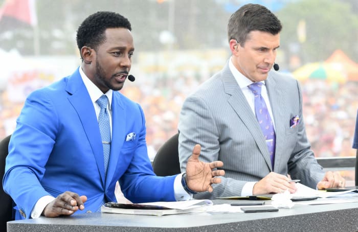 Former Big Ten football star Desmond Howard on the College GameDay set.