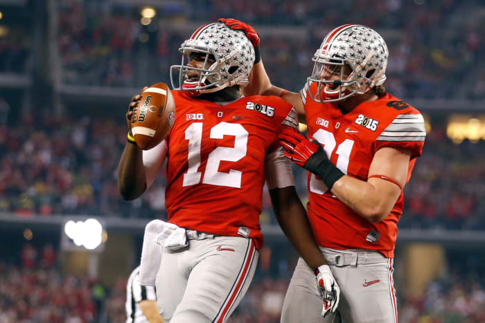 Cardale Jones celebrates scoring a rushing touchdown.