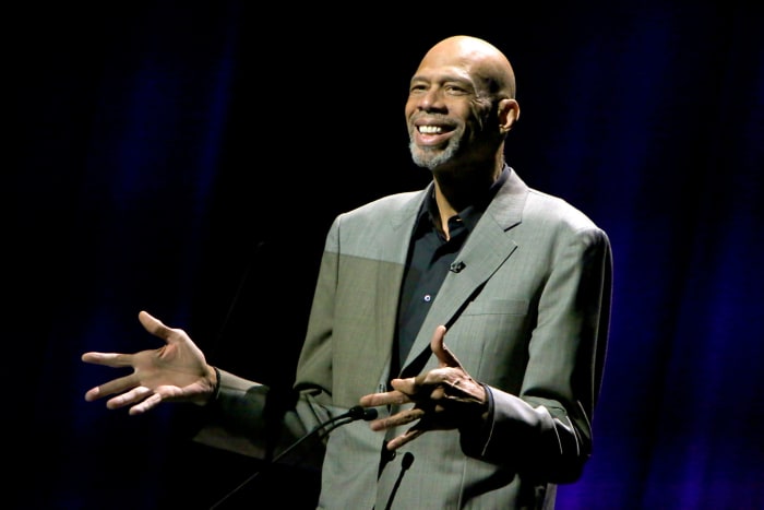 Kareem Abdul-Jabbar speaking onstage.