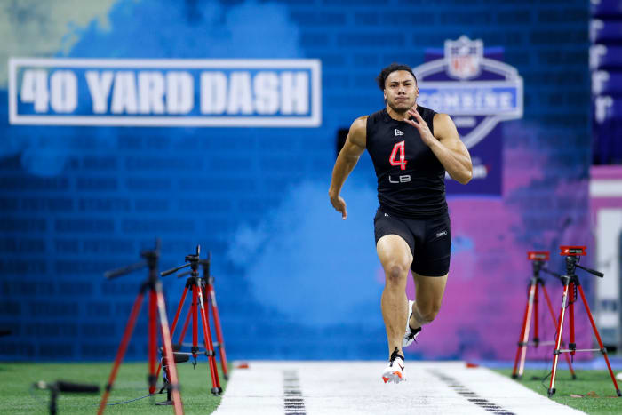 Francis Bernard running the 40-yard dash at the NFL Combine.