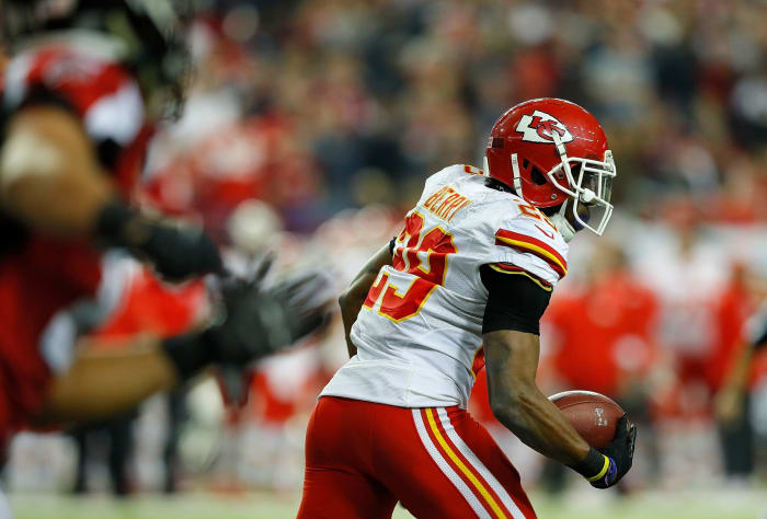 Eric Berry picks off pass for the Chiefs.