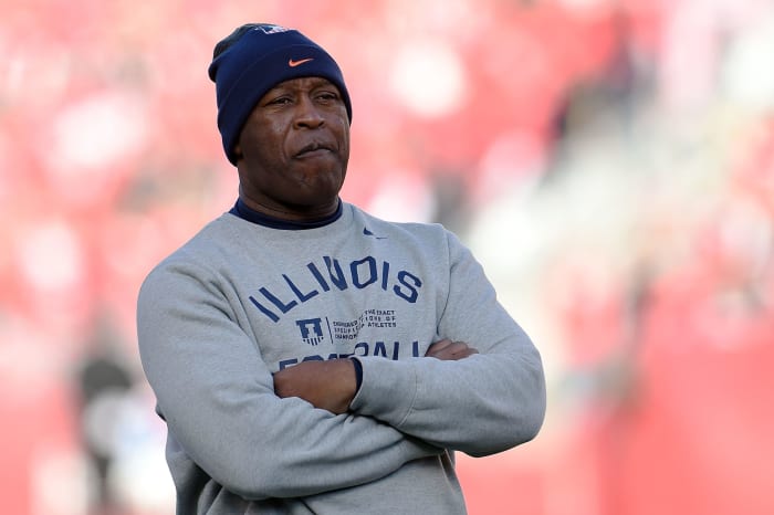 A closeup of Illinois football coach Lovie Smith.