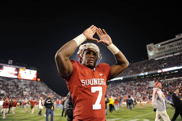 DeMarco Murray celebrates after an Oklahoma win.