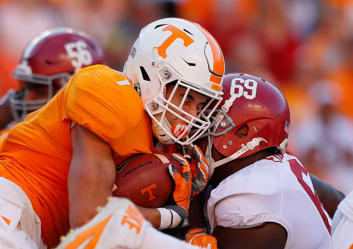 Jalen Hurd of Tennessee gets tackled.