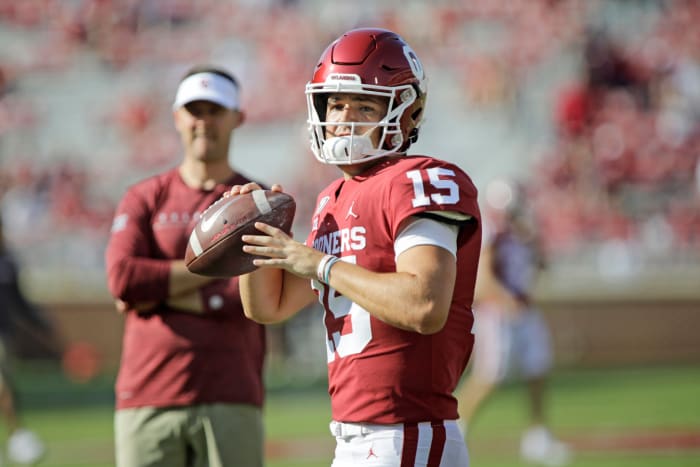 Oklahoma quarterback Tanner Mordecai during a 2019 game.