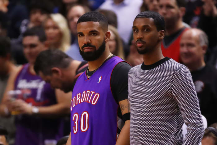 drake and his friend at the nba finals