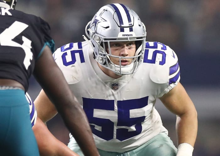 A closeup of Dallas Cowboys linebacker Leighton Vander Esch.