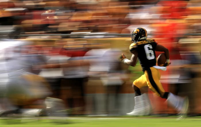 Iowa star Ihmir Smith-Marsette returns a kick.