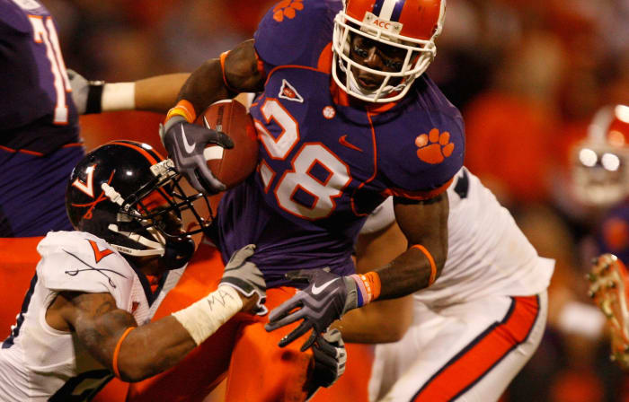 C.J. Spiller runs the ball for Clemson football against Virginia.