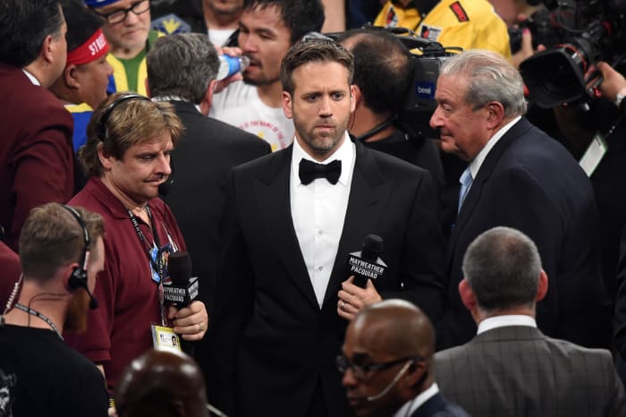 Max Kellerman at a Floyd Mayweather fight.
