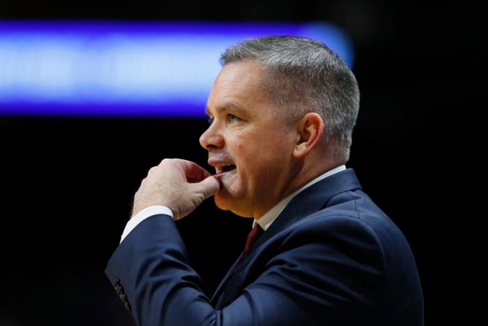 A closeup of Ohio State basketball coach Chris Holtmann.