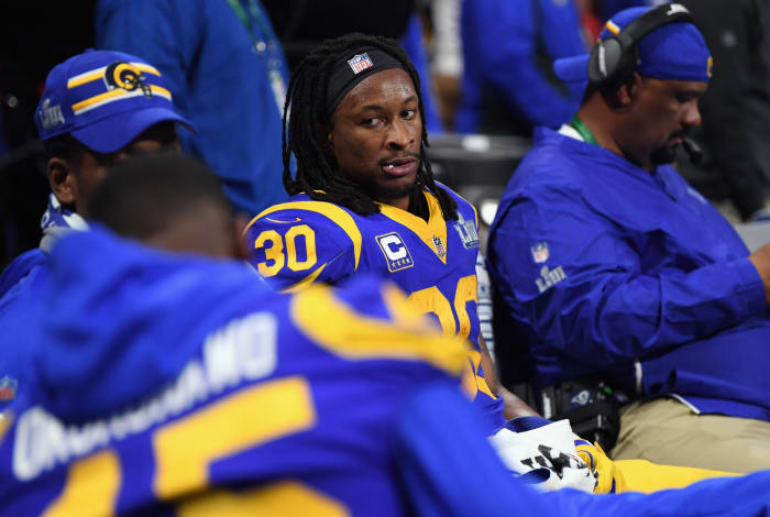 los angeles rams running back todd gurley on the bench