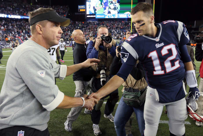 Sean Payton and Tom Brady shake hands.