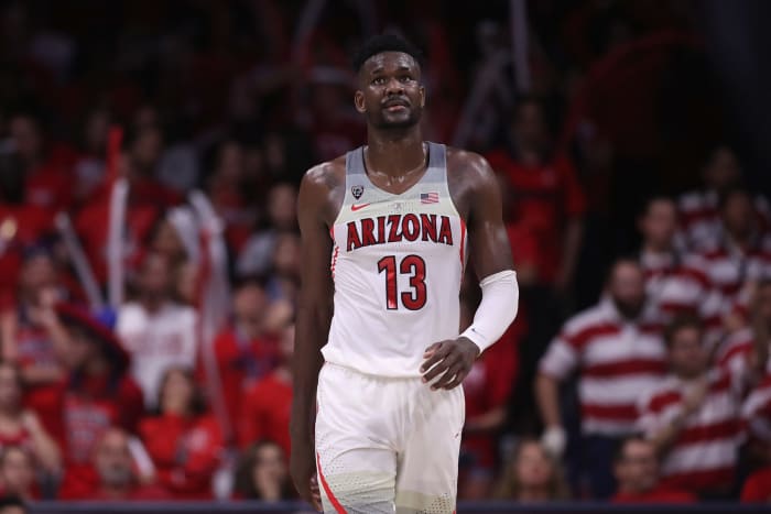 Deandre Ayton walks up the floor during game.