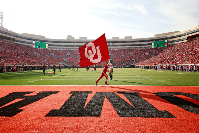 Oklahoma cheerleaders celebrate a touchdown at Oklahoma State.