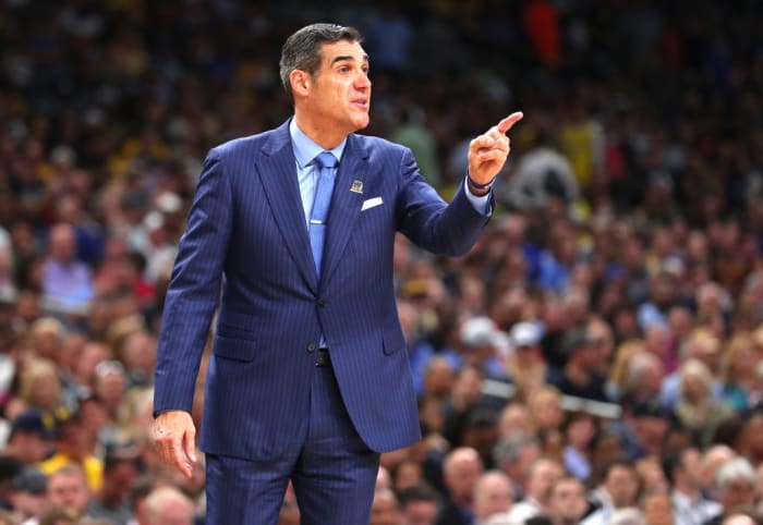 Jay Wright pointing.