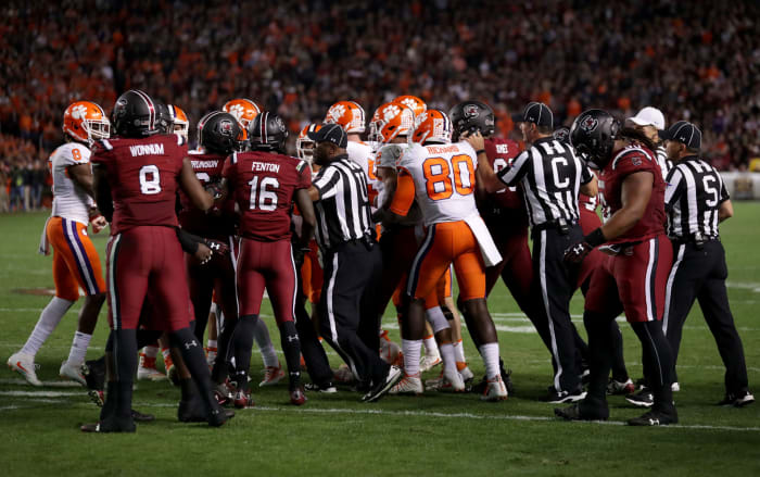 Clemson Vs. South Carolina Game Time, Spread, Channel, Announcers - The ...