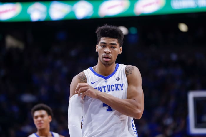 Nick Richards on the court for the Kentucky Wildcats.