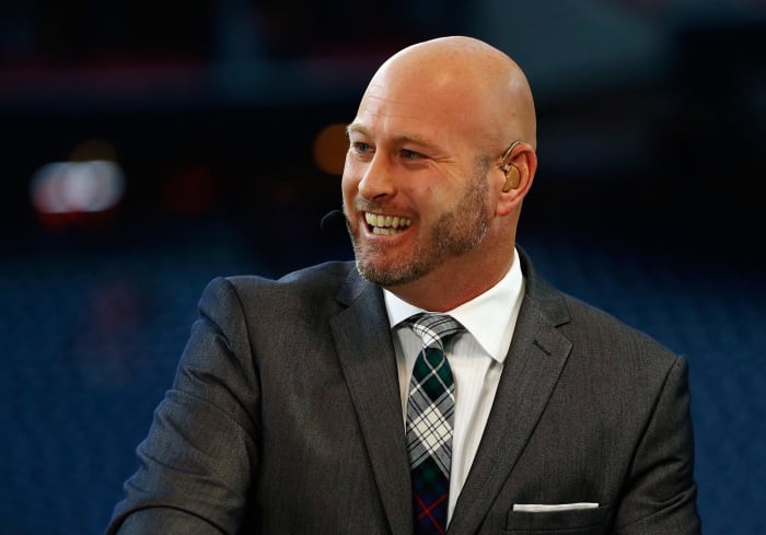 Trent Dilfer calls a game.