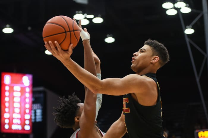 USC guard Derryck Thornton goes up for a layup.