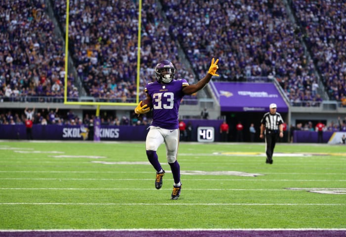 Dalvin Cook running for a touchdown.