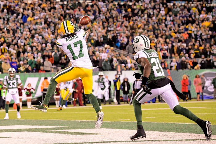 Davante Adams catching a touchdown.