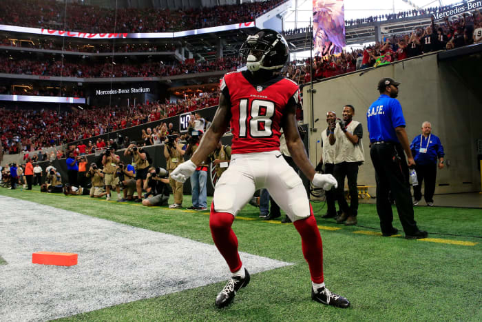 Calvin Ridley celebrating a touchdown.