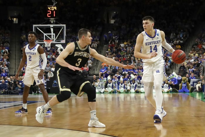 Kentucky vs. Wofford.