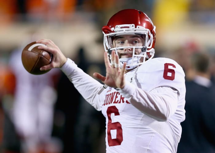 Baker Mayfield throwing the ball during warmups.