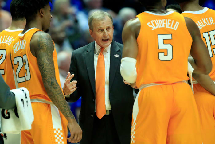 Rick Barnes coaching Tennessee.