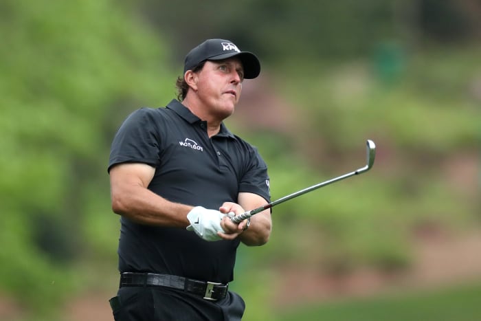 Golf World Reacts To The Viral Phil Mickelson Photo - The Spun