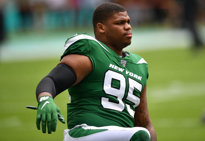 Quinnen Williams Makes Bryce Young Look Tiny - The Spun