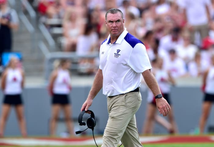Shawn Elliott coaching for Georgia State.