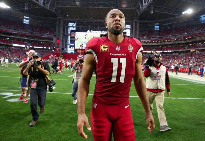 Larry Fitzgerald walking off the field.