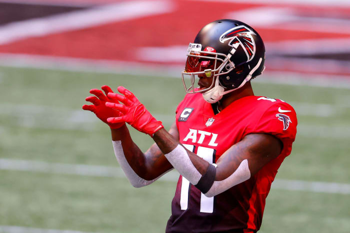 Julio Jones warming up