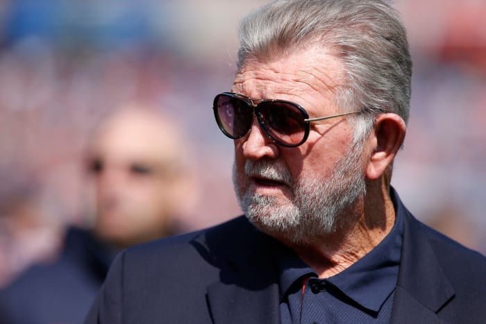 A closeup of Mike Ditka.