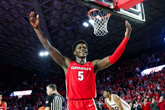 Anthony Edwards of the Georgia Bulldogs celebrates.