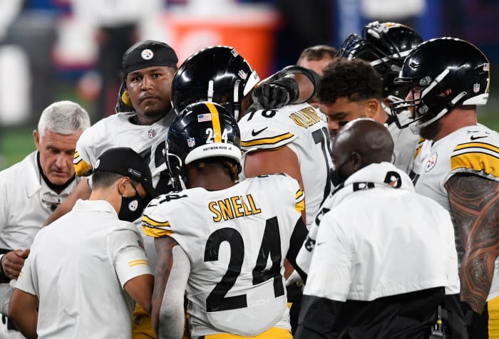 Steelers OL Has Heartfelt Message For Fans After Season-Ending Injury ...